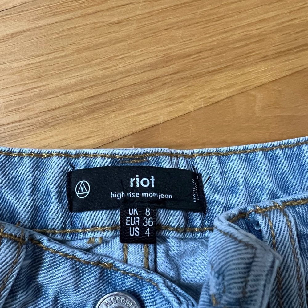 High Rise Mom Jean Shorts - Picture 3 of 3